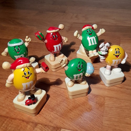 6 figuren - 6, ·