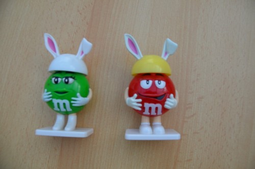 Figuren grün und rot - m&m,