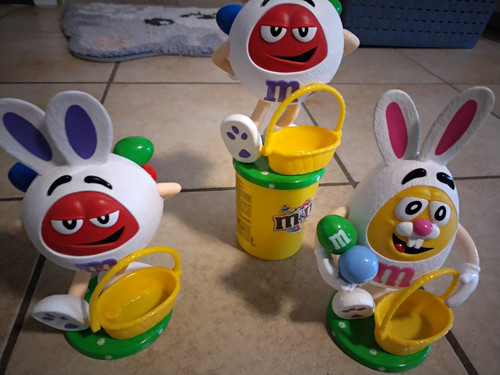 Werbefigur osterhasen - m&m's,
